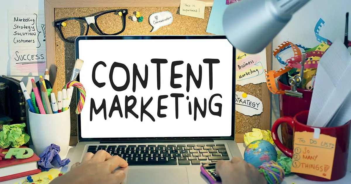 shows a persons desk with content marketing messages